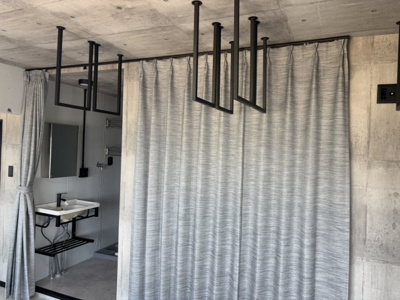 【居間・リビング】 | リゾートビラ西戸崎 | ゆったりとした居間です