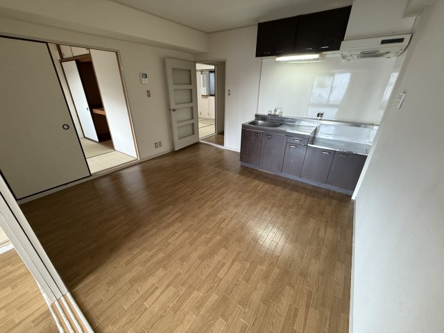 ロイヤルハイツ神田の居間・リビング