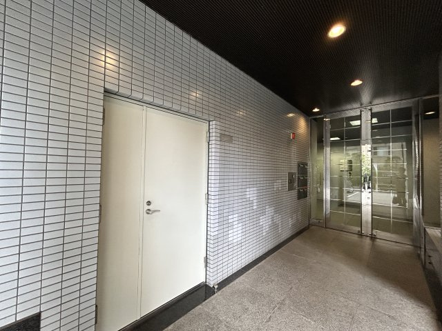 西山興業赤坂ビルのロビー