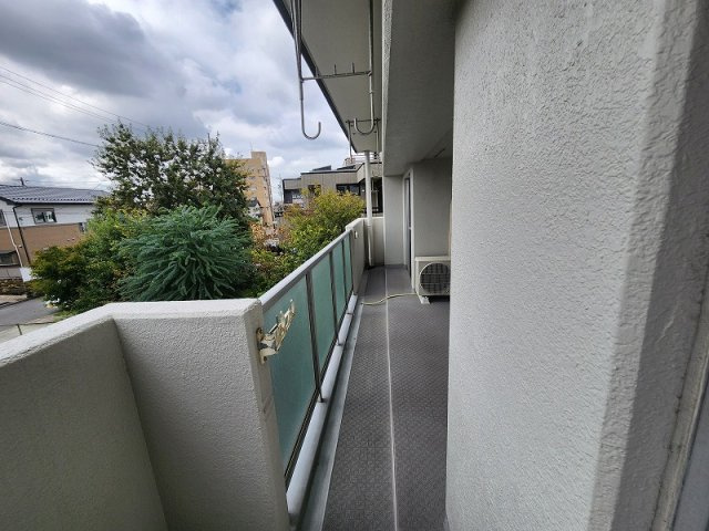 シャトー桜井のバルコニー|陽当たり良好なバルコニーです