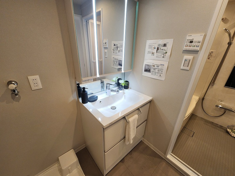 シャトー桜井の独立洗面台|朝の身支度には欠かせない独立洗面化粧台
