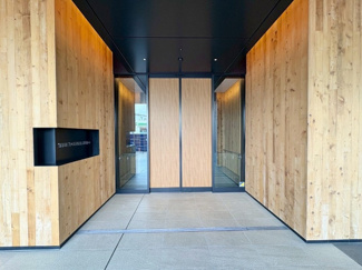 【エントランス】 | 清廉とされたエントランスになっています。