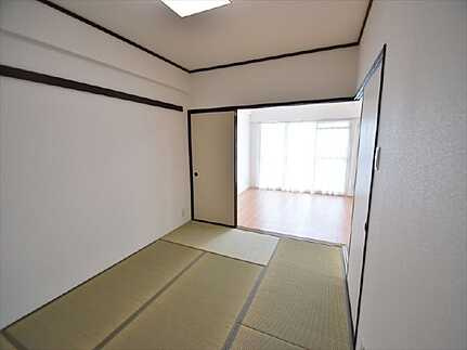 ファミール江波公園リバーサイド参番館の和室