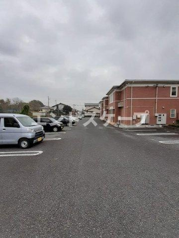 ポワールメゾンＤの駐車場|高崎、前橋のお部屋探しはエンドスケープまで！お客様の理想お聞かせ下さい♪