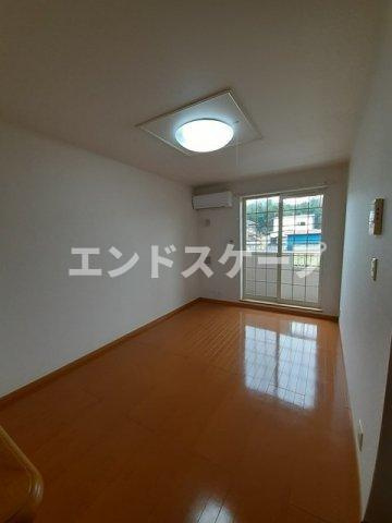 ポワールメゾンＤの居間・リビング|高崎、前橋のお部屋探しはエンドスケープまで！お客様の理想お聞かせ下さい♪