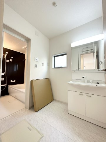 【内観：施工例】 | 新築一戸建て「小田原市国府津」 | 【同仕様施工例】