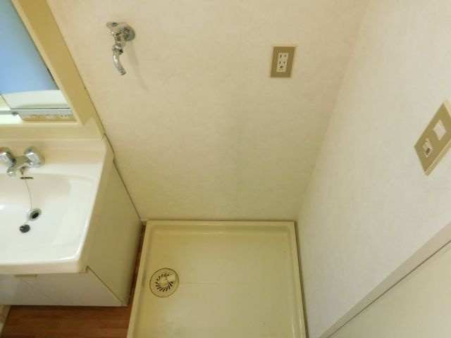 サンワロイヤルマンション2号館のその他