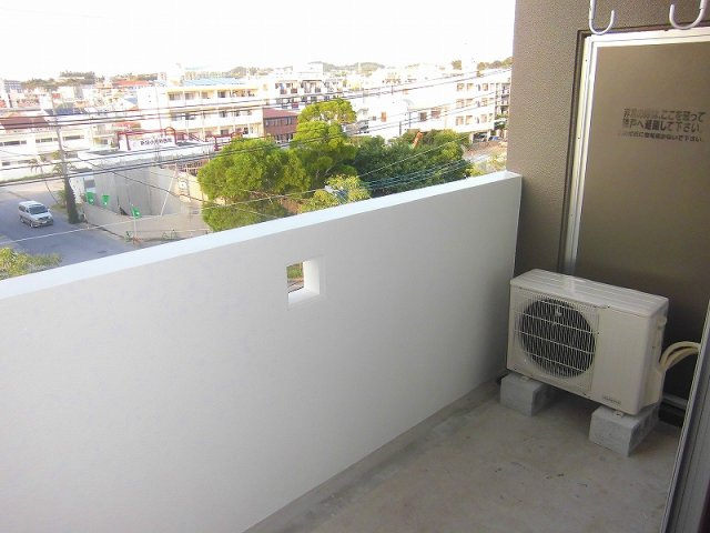 【バルコニー】 | シャインパレスⅢ | ※写真は別部屋です。現況を優先とします。