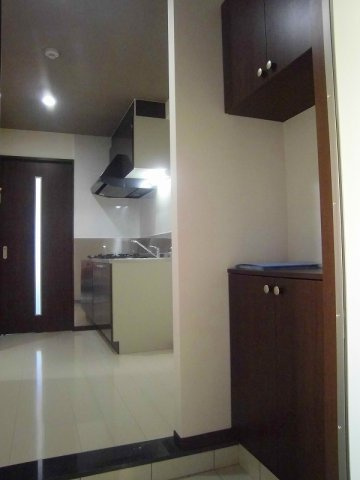 【玄関】 | シャインパレスⅢ | ※写真は別部屋です。現況を優先とします。