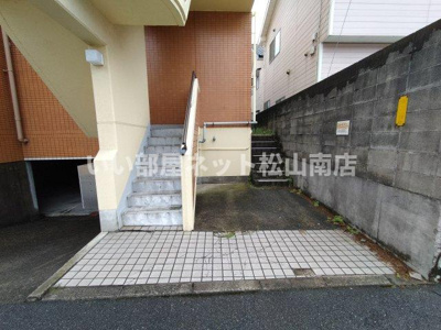 【エントランス】 | カサグランデ市坪Ⅱ