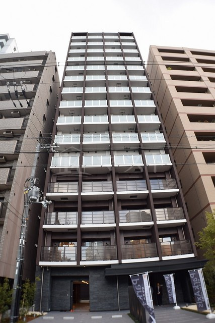 パークアクシス本町の外観