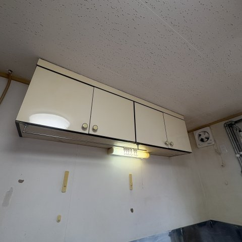 マンション城の玄関