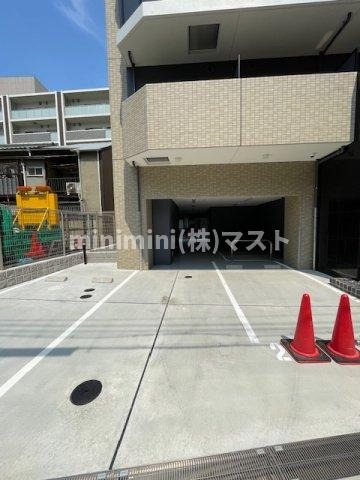 リヴェント森ノ宮の駐車場