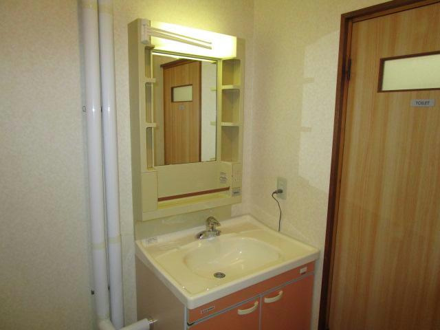 ホワイトハウス（柏木町）の洗面所