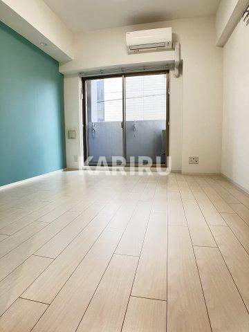 ウエンズ玉造ESTの居間・リビング