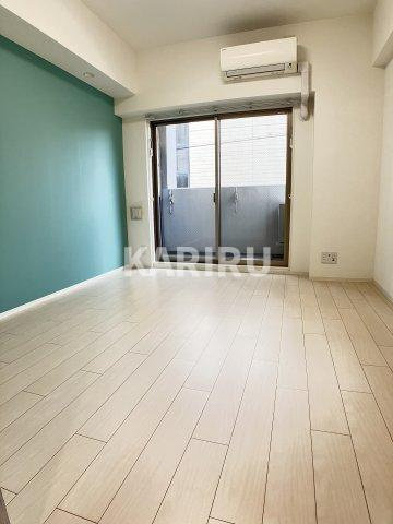 ウエンズ玉造ESTの居間・リビング