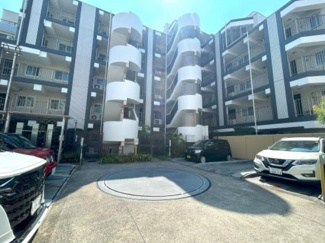 【駐車場】 | 機械式の駐車場がありますので、車必須のかたには、安心です。