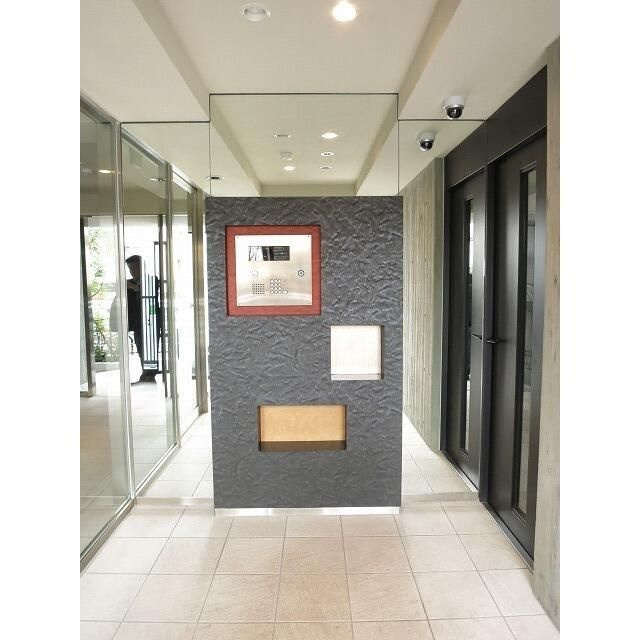 House Avenue柿の木坂のロビー