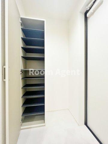 アロウ中小田井(アロウナカオタイ)の玄関