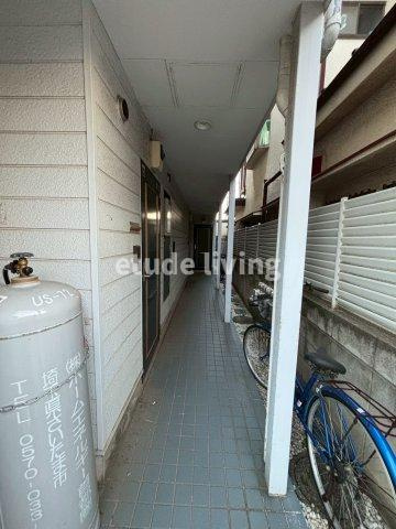 ワイズガーデンのロビー