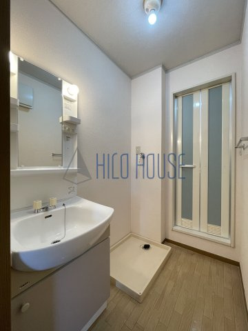 レフィナードAの洗面所