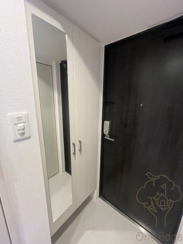 エスリード新大阪ザ・プレミアWESTの玄関