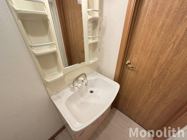 ラビアンローズの洗面所