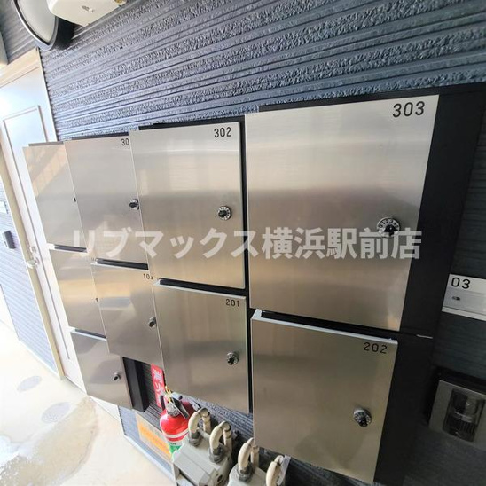 【エントランス】QuadrifoglioⅡ(ｸｱﾄﾞﾘﾌｫﾘｵ2) 