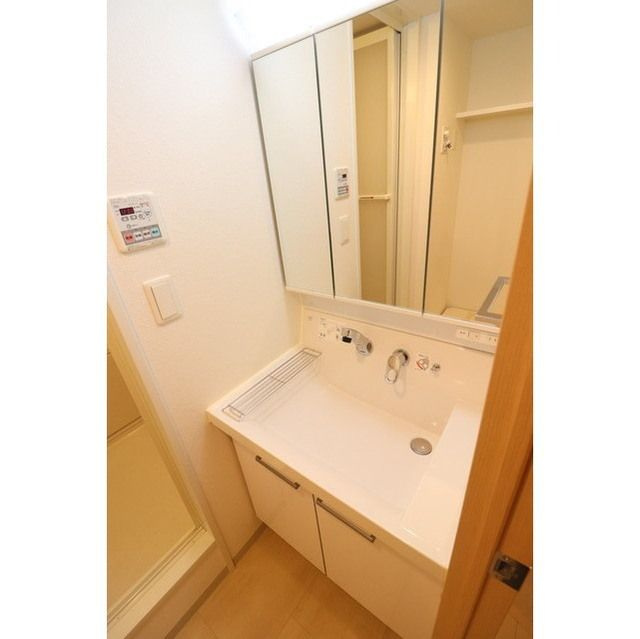 ＮＴＰＲレジデンス武蔵小山ＥＡＳＴの独立洗面台