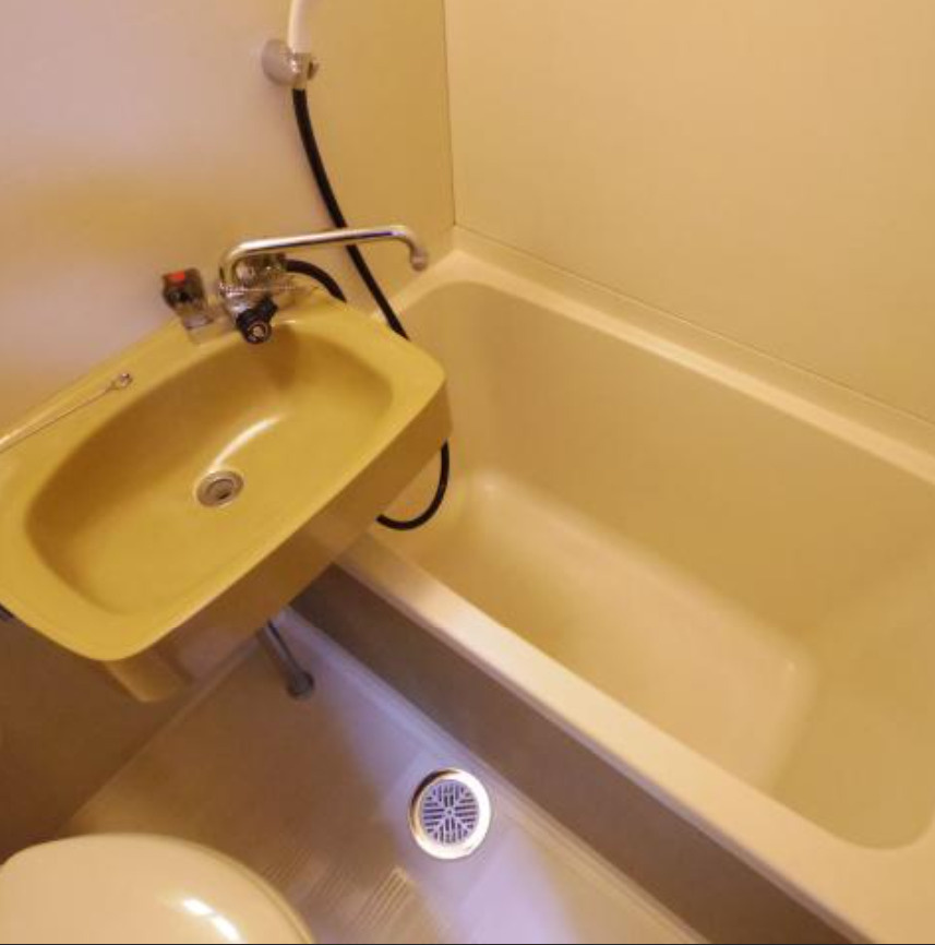 【奈良県】大和高田市　1棟売りアパート　利回り10.88％の浴室