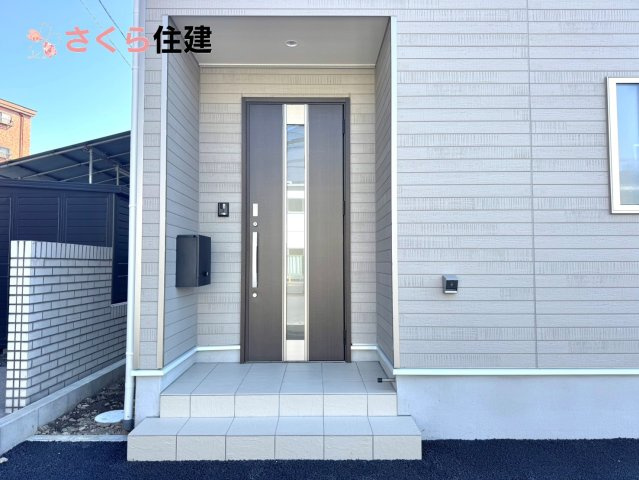 クレイドルガーデン　宇都宮市川田町第6　７号棟の玄関|夜間でも来訪者の顔を認識できるLEDライトを装備！ＴＶモニター付きインターフォンで安心のセキュリティ