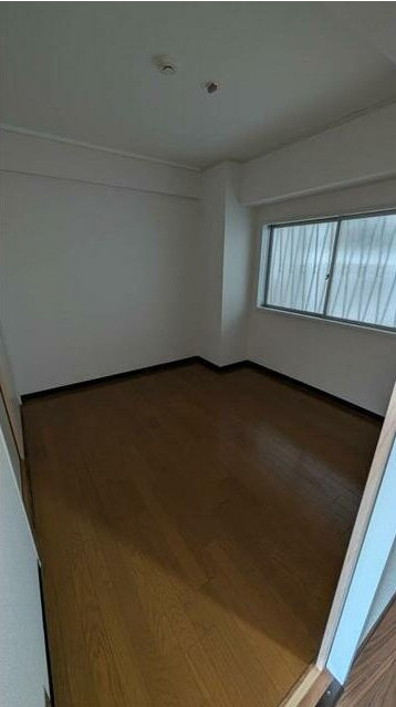 【寝室】