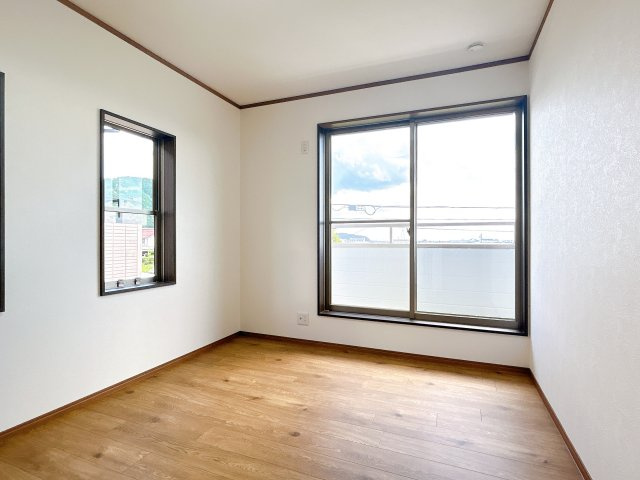 リフォーム中古戸建　本巣市法林寺　平成９年築の洋室