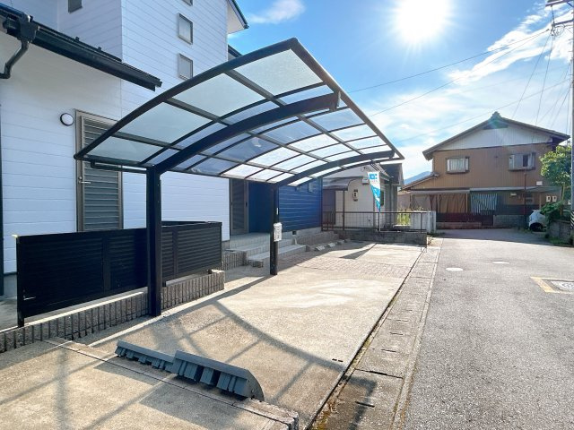 リフォーム中古戸建　本巣市法林寺　平成９年築の駐車場