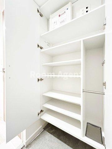 L&Cレジデンス鶴舞公園の玄関