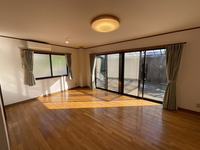 【居間・リビング】 | 山口町戸建