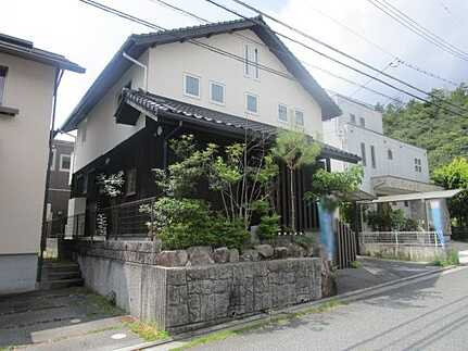 安佐南区伴南５丁目の前面道路含む現地写真