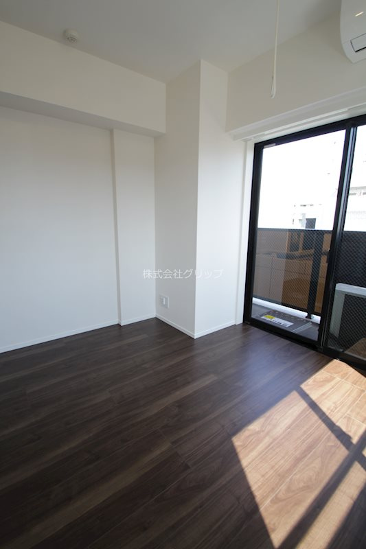 クラリッサレーヴ阪東橋の洋室