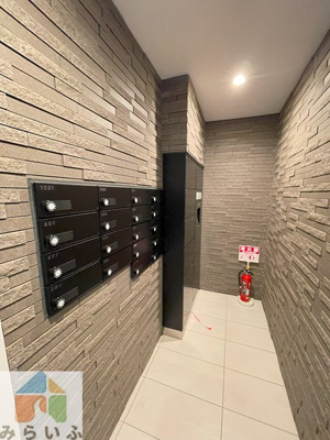 【エントランス】 | RAXA覚王山