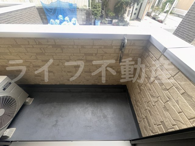 F asecia AMUZⅠのバルコニー