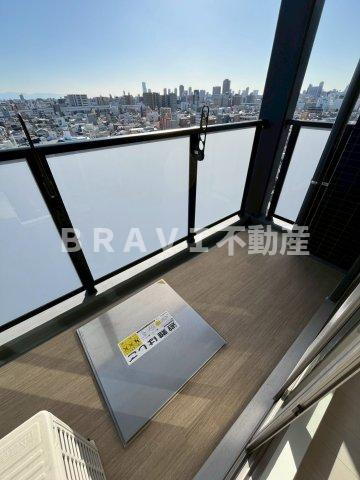 ソルテラスOSAKA緑橋クレアスト　BRAVI不動産のバルコニー|【ソルテラスOSAKA緑橋クレアスト】陽当たり良好なバルコニーです
