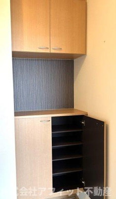 【玄関】 | メルベーユ C棟 | シューズボックス