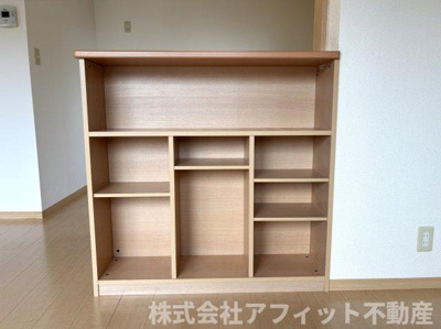 【その他】 | メルベーユ C棟 | リビング収納
