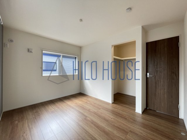 BLOOMING MAISON川越市的場3号棟の寝室