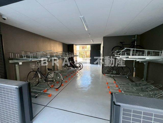 ソルテラスOSAKA緑橋クレアスト　BRAVI不動産のその他共用部分|【ソルテラスOSAKA緑橋クレアスト】駐輪場