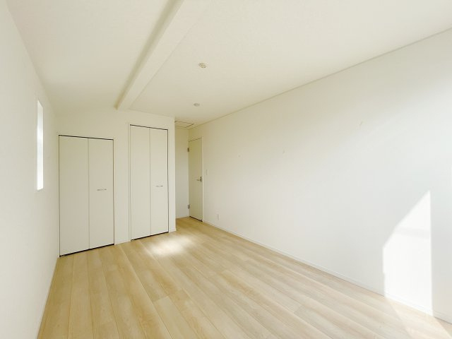 新築戸建・建売　柴田町船岡東1丁目　耐震・制震　船岡小・船岡中の洋室|クローゼット収納を上手に使えば部屋をすっきり整頓しながら使えます！