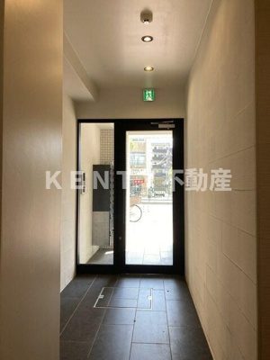 【ロビー】 | ＬＯＴＵＳ　ＫＡＭＡＴＡ | 落ち着いたロビーです