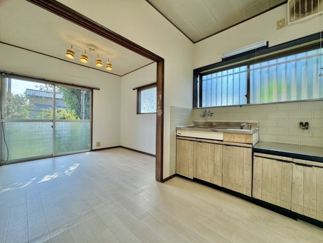 龍ヶ崎市川原代町中古戸建のキッチン