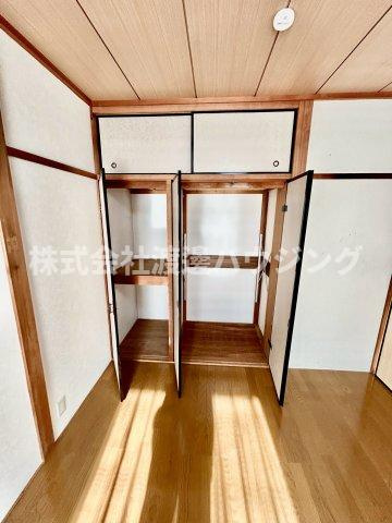 粟生間谷東一戸建の収納