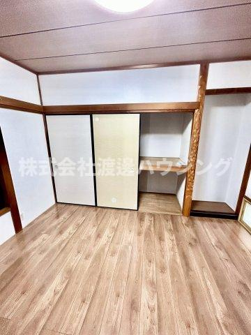 粟生間谷東一戸建の収納